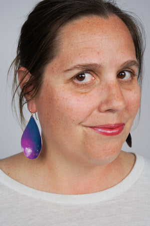 Large Chroma Earrings in Azure Blue and Radiant Orchid