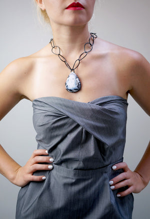 bold Contra necklace