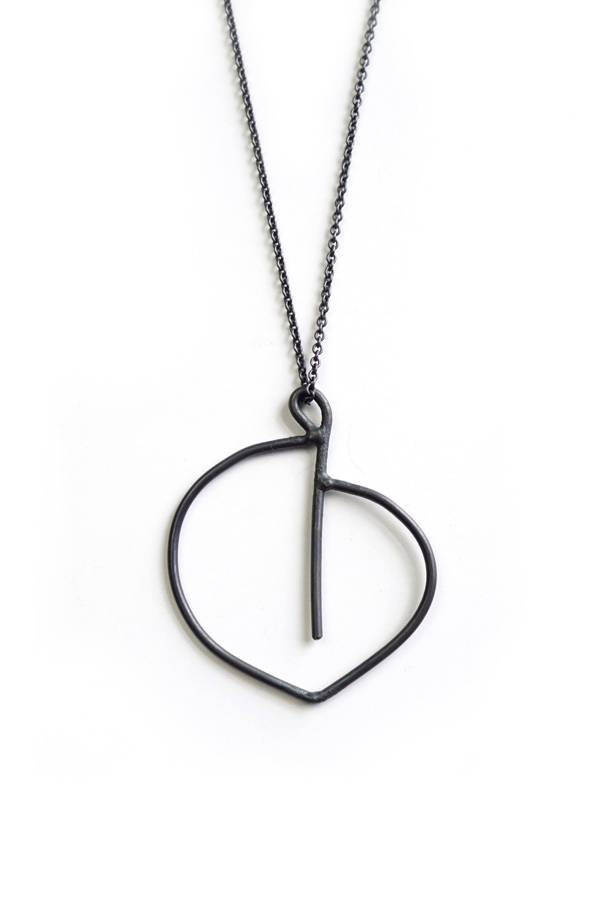 Courbe Necklace in black steel, silver, or bronze