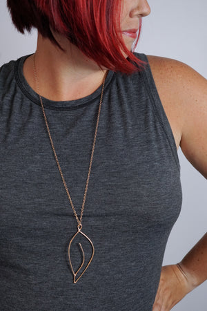 Galbe long necklace in black steel, silver, or bronze