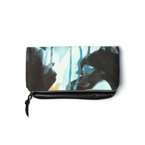 Oyster foldover clutch