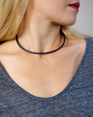 simple collar necklace