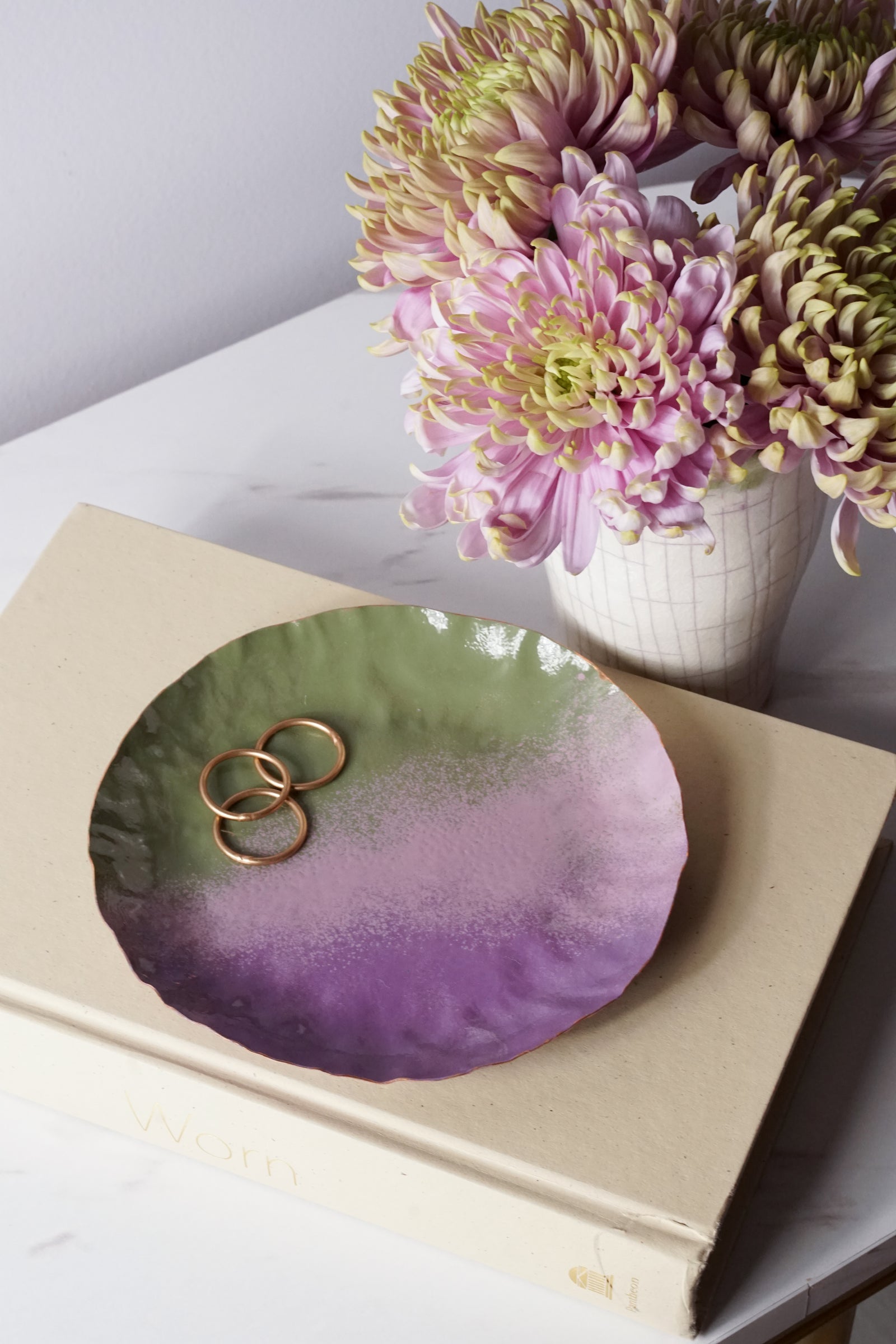 Chroma Colorful Decorative Round Metal Tray in Olive Green and Lavender