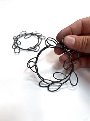 Circle leaf earrings - sample sale