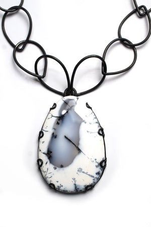 bold Contra necklace