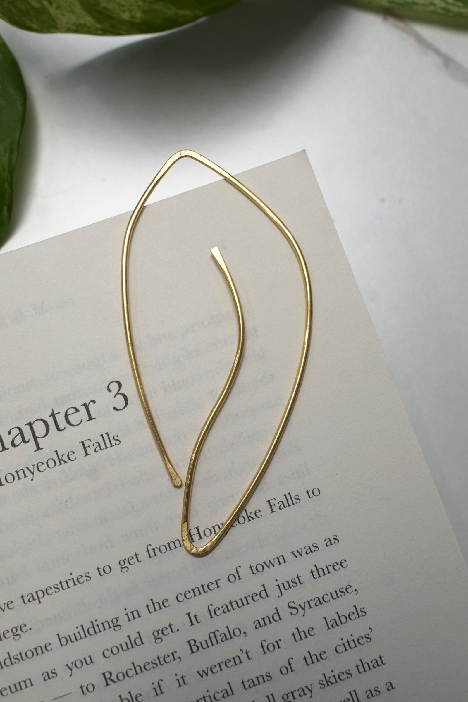 Galbe Cheeky Botanical Brass Bookmark