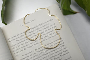 Viisi Modern Floral Brass Bookmark