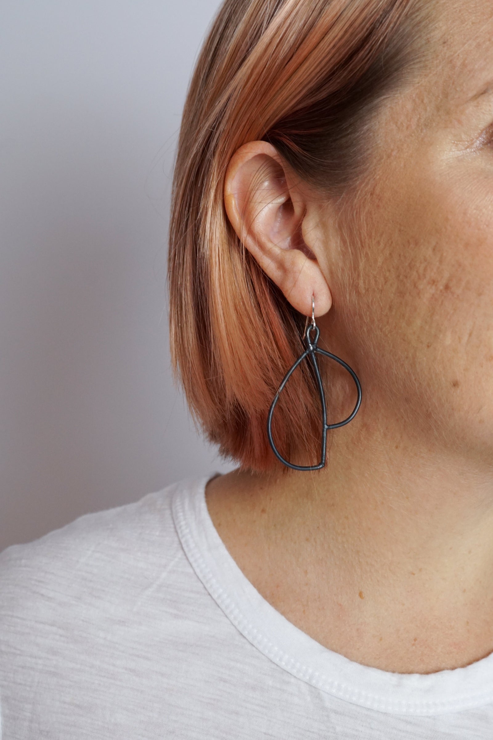 Volo Earrings in Color