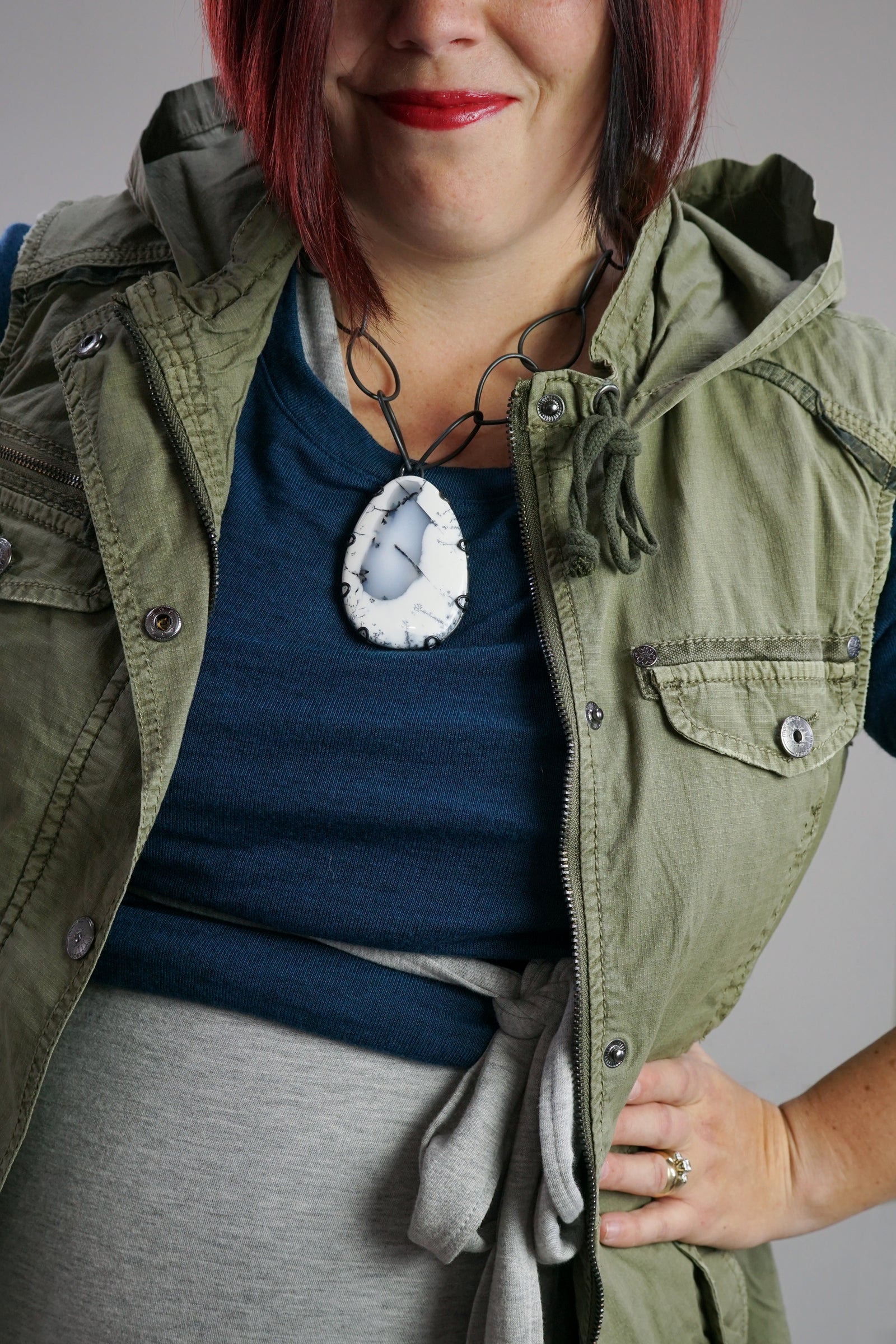 bold Contra necklace