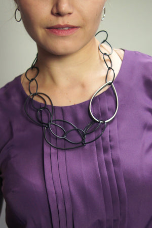 Daphne necklace in steel and silver