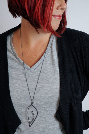 Galbe long necklace in black steel, silver, or bronze
