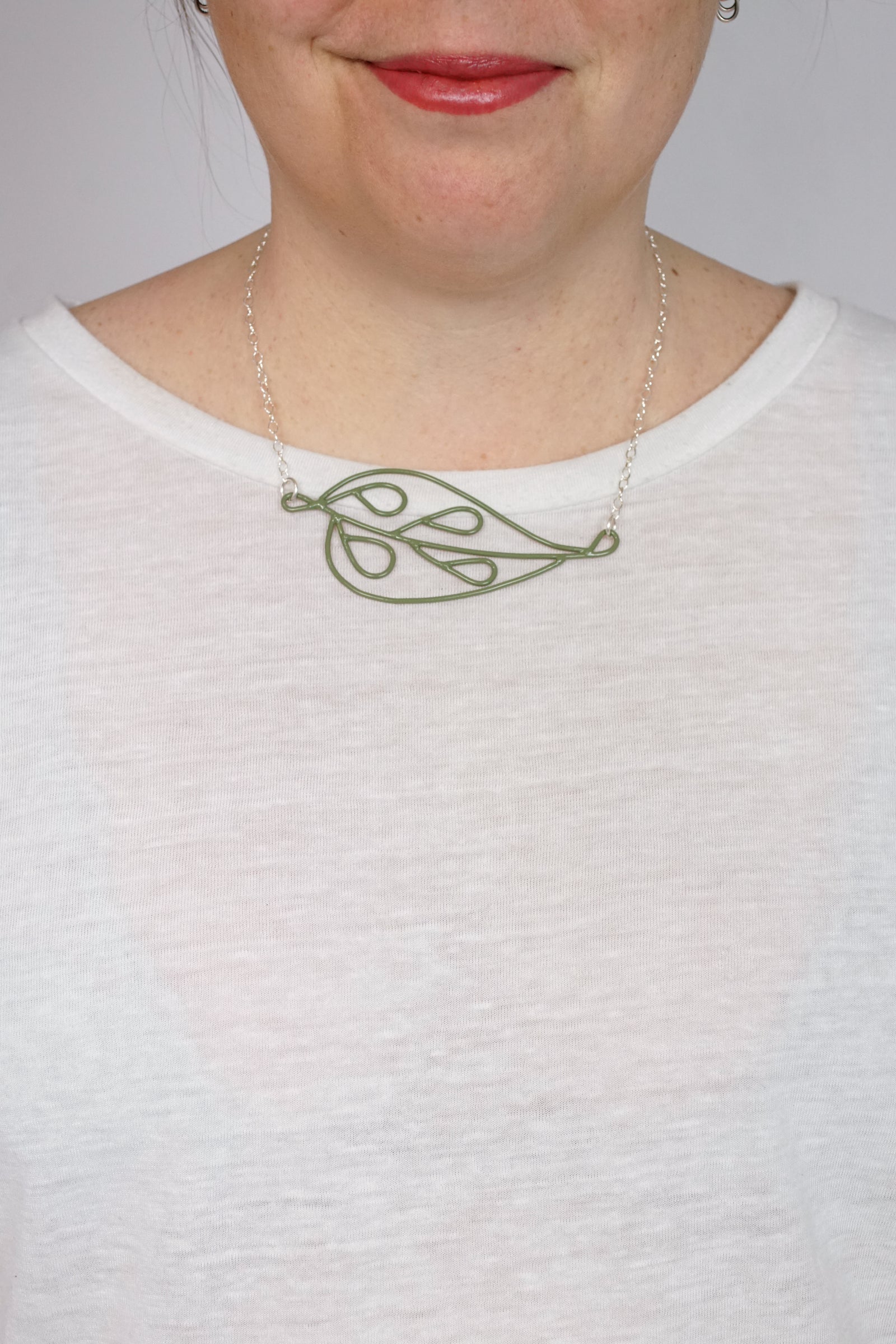 Horizontal Ada Necklace in Olive Green - sample sale