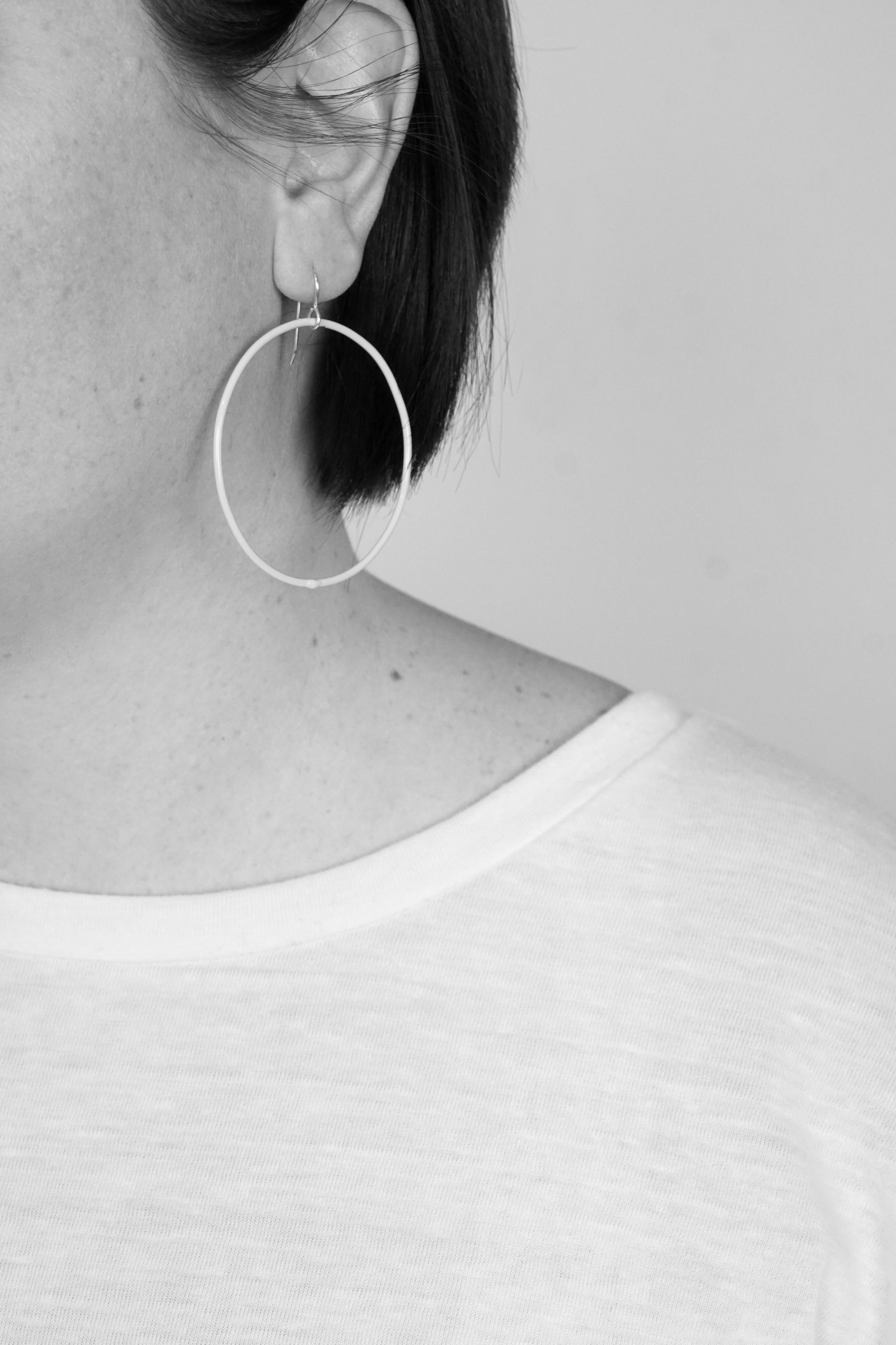 Large Evident Earrings in Bubble Gum