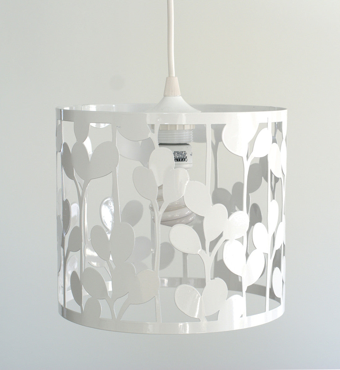 vertical leaf medium pendant lamp - gloss white