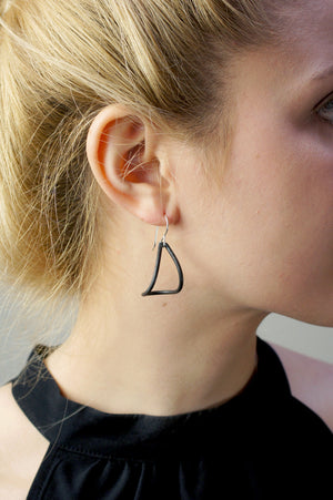 curve earrings
