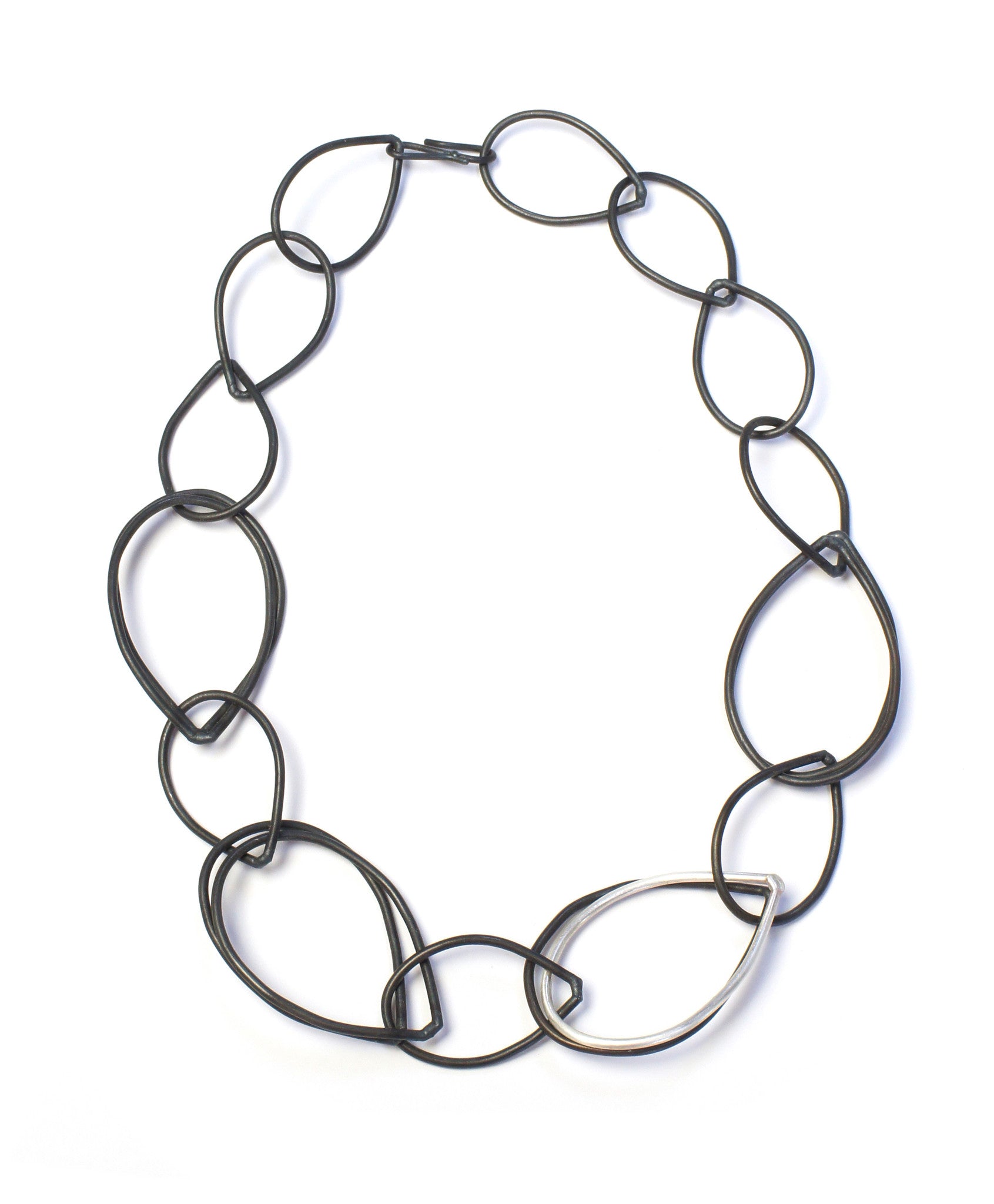 Amy necklace in steel and silver
