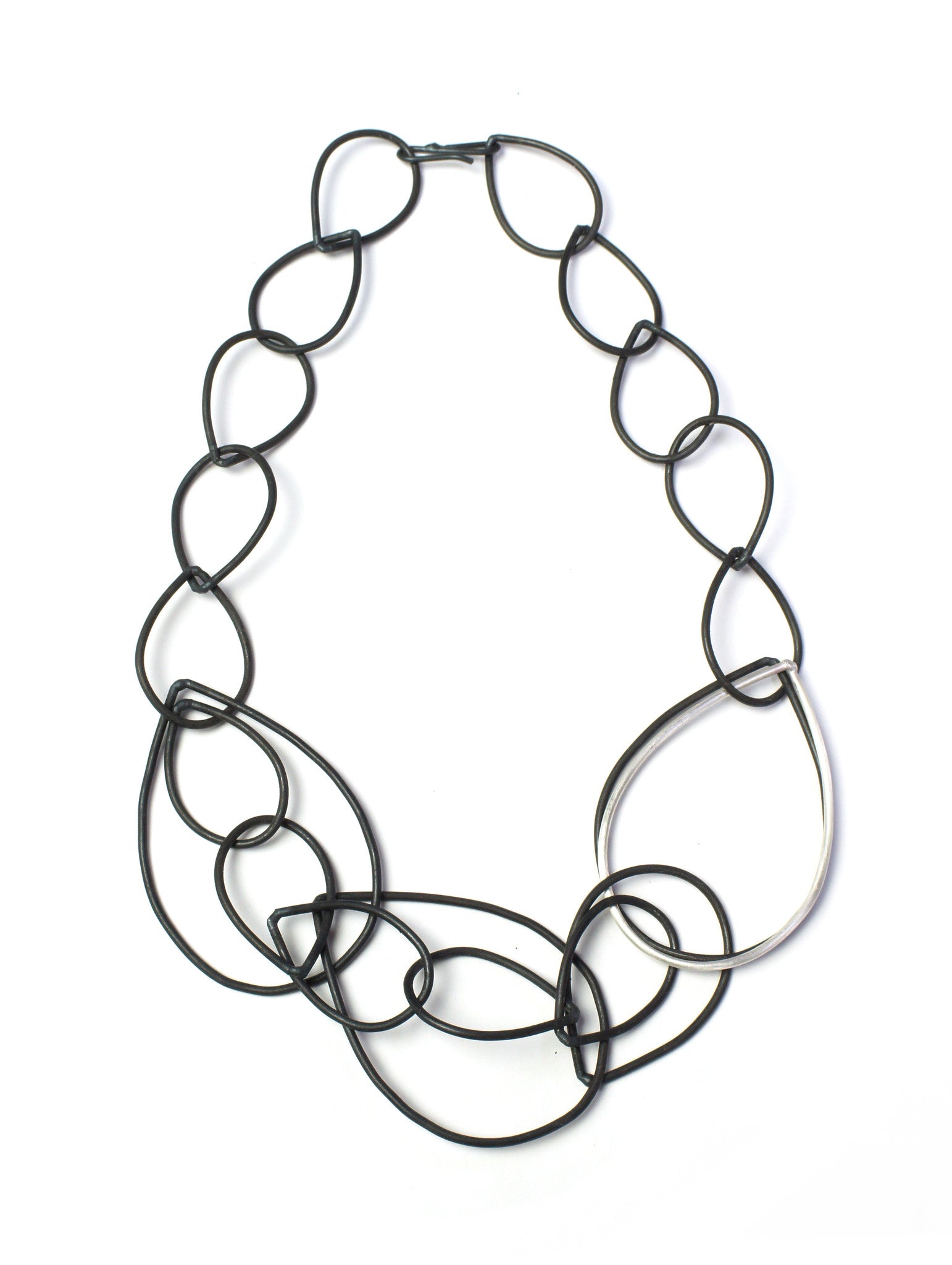 Daphne necklace in steel and silver