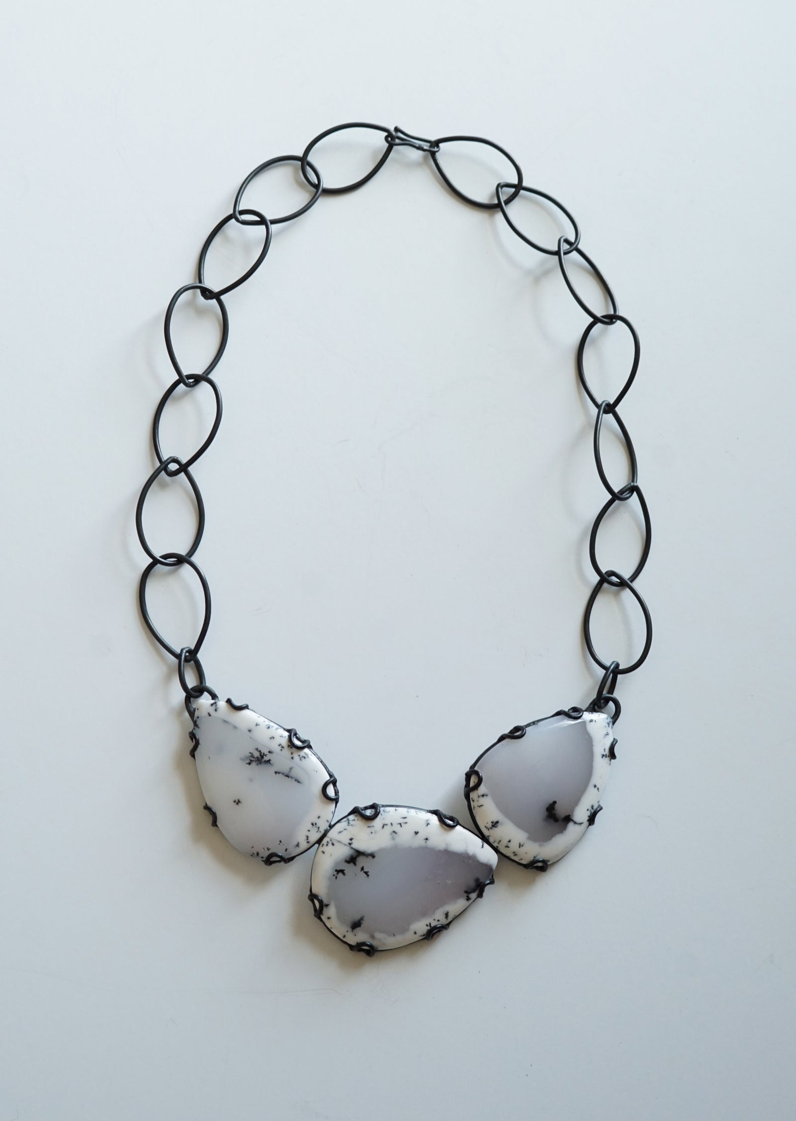 three stone Contra necklace