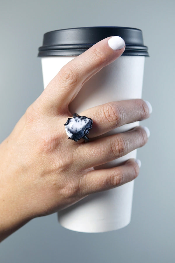 tiny Contra ring / size 8 - megan auman
