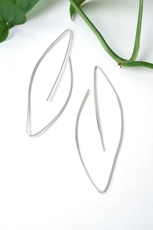 Verdoyante Threader Hoop Earrings in silver or gold-filled