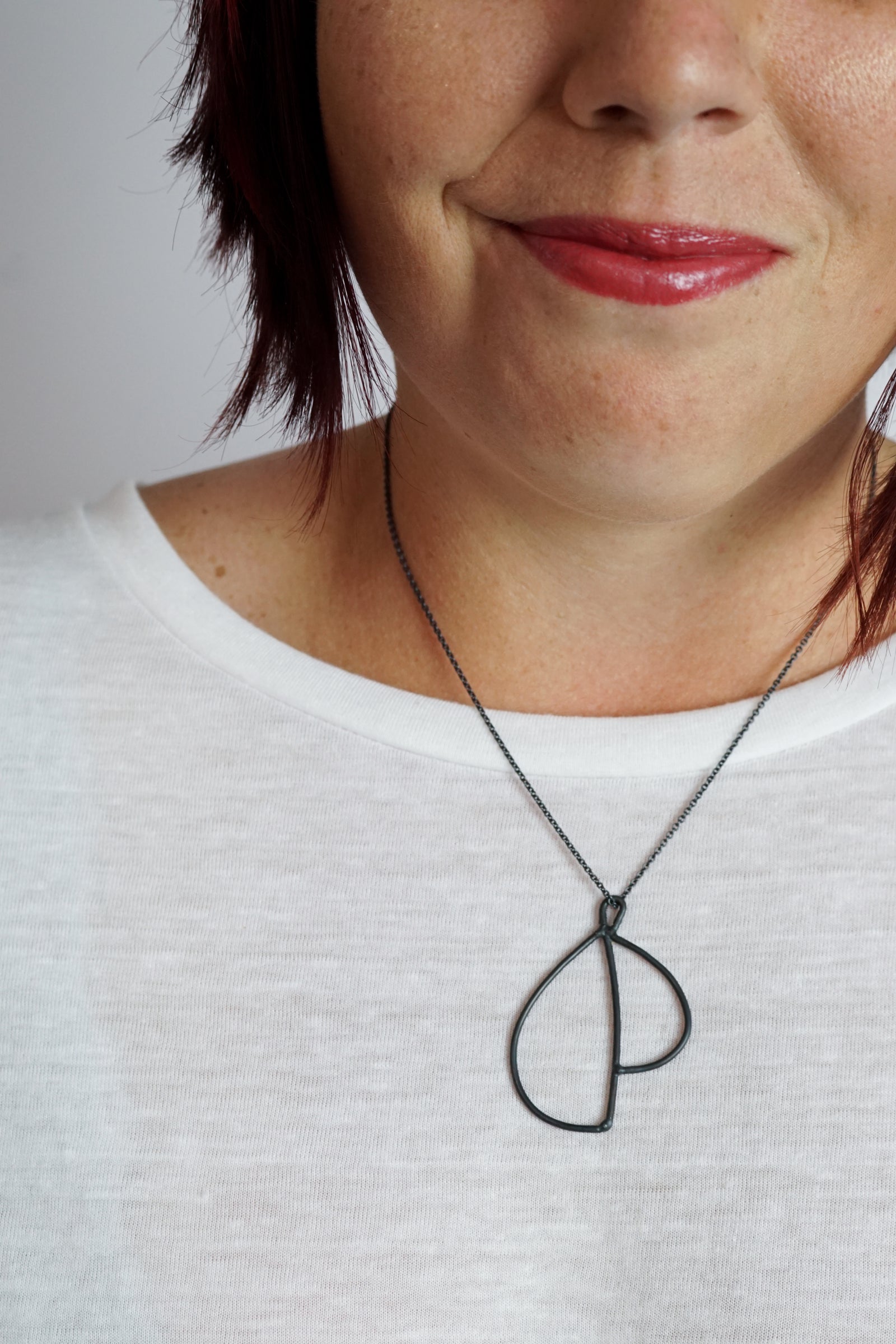 Volo Necklace in black steel, silver, or bronze